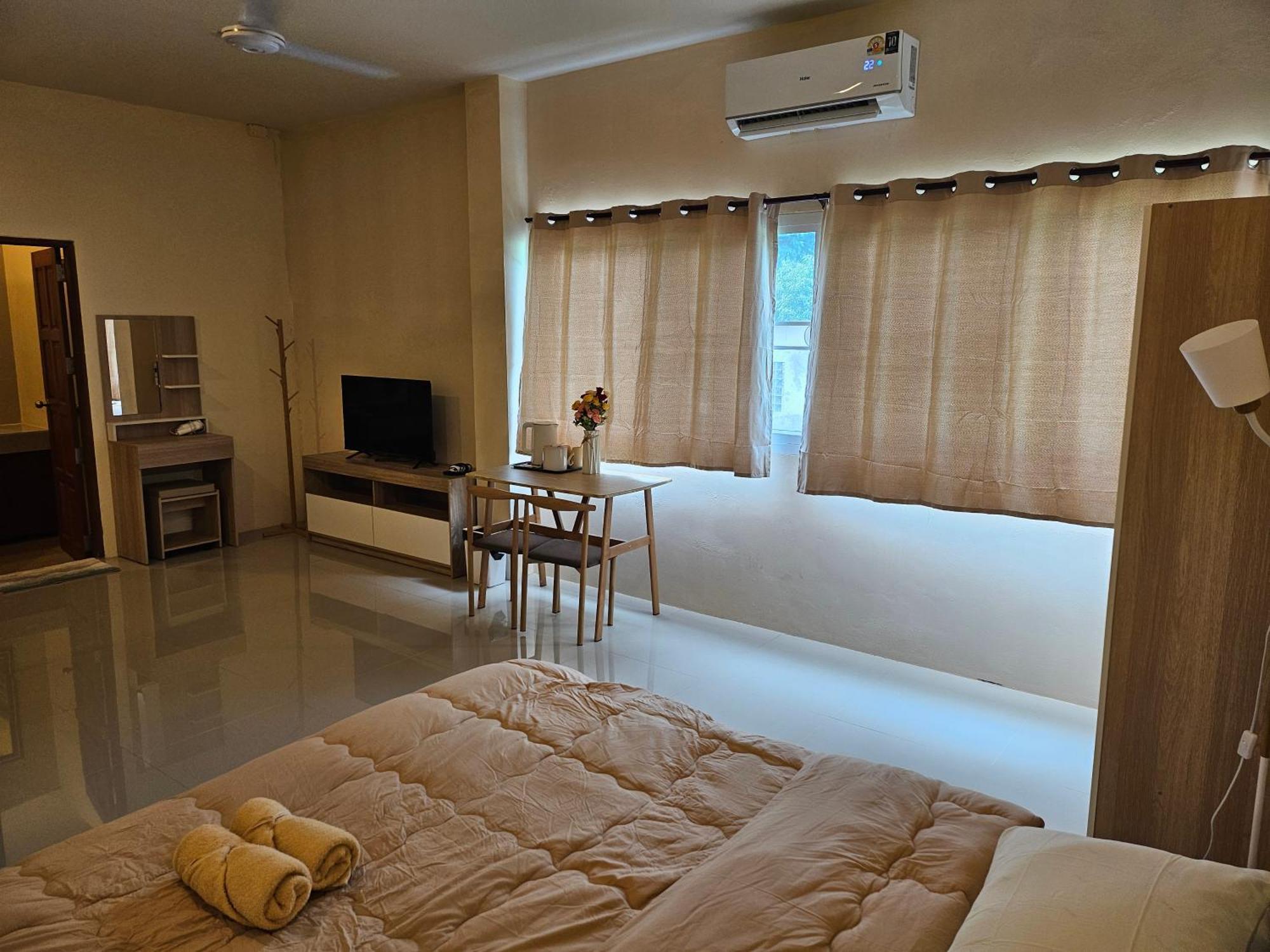 Skypearl Guesthouse & Pub Ko Tao Esterno foto